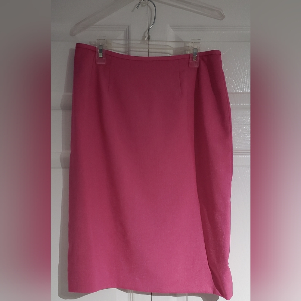 Kasper 4P Barbie Pink Suit - Picture 7 of 10